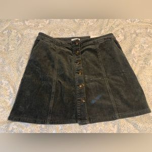 NWT Maurice’s weathered gray corduroy button front skirt 14